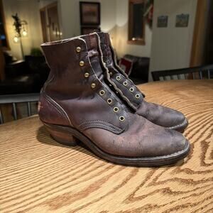 White Boots (similar, No Markings) Size 7FF, Brown, Lace Up, No Laces, Heel